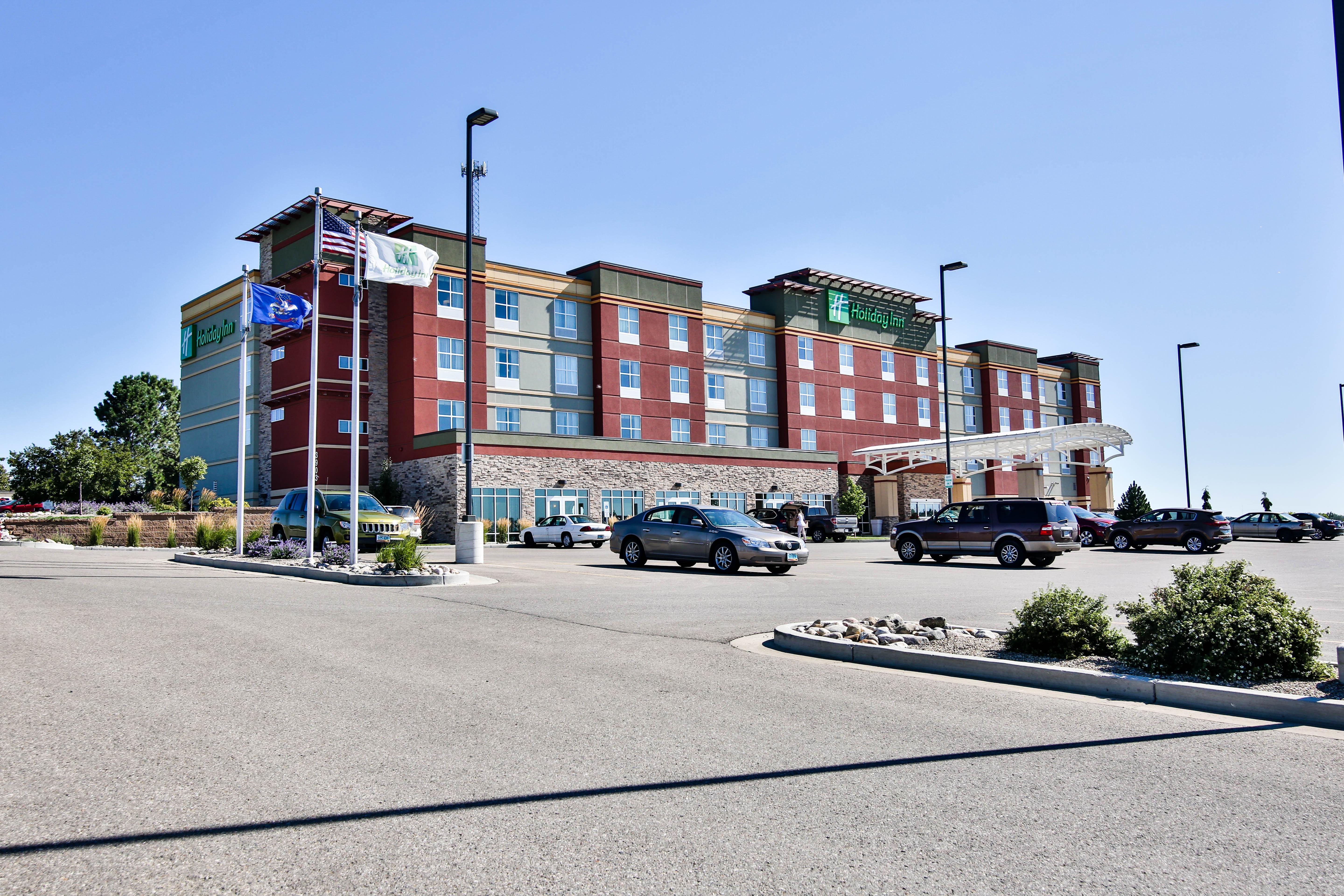 Holiday Inn Bismarck, An Ihg Hotel Exterior photo